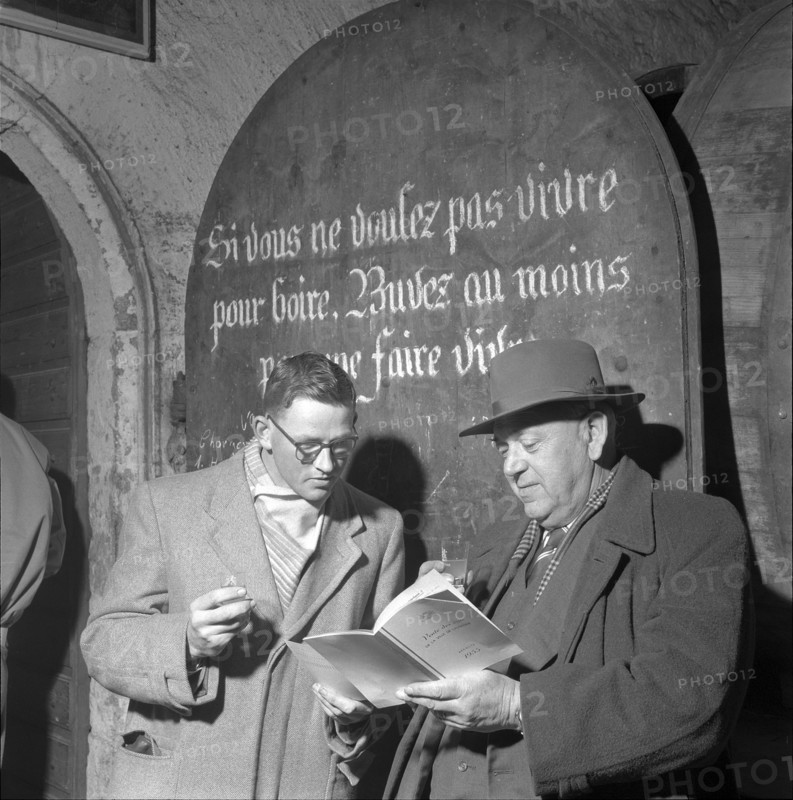 Mise des vins de la ville de Lausanne, wine auction: degustation, 1955.