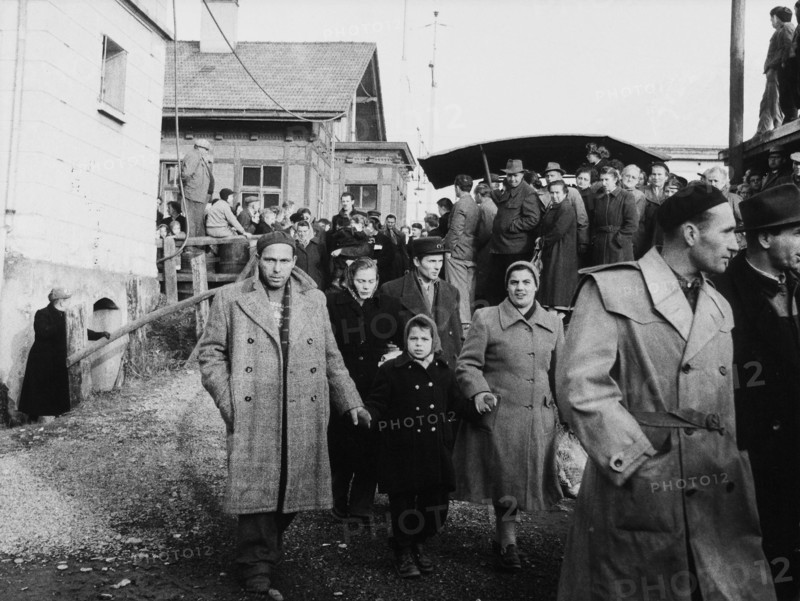 Refugees from Hungary, arrival in Buchs 1956.