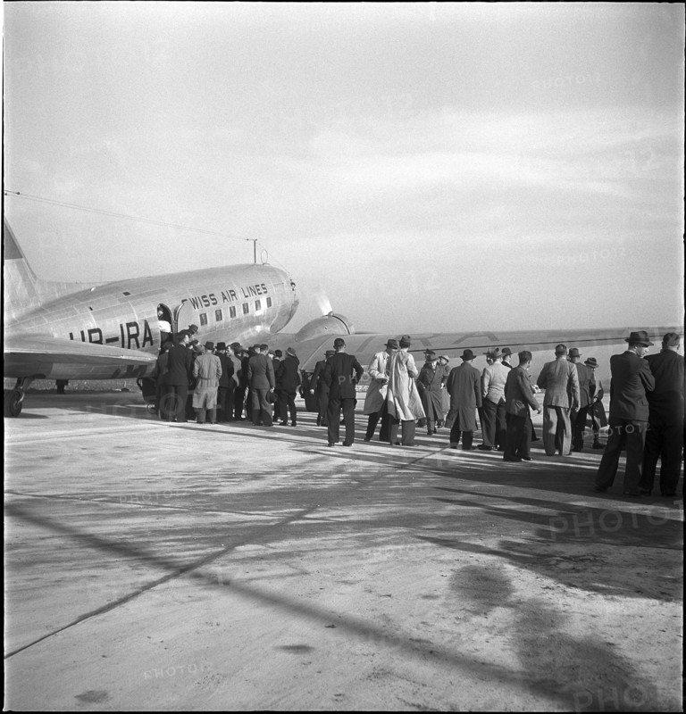 Opening of the first runway 1947.