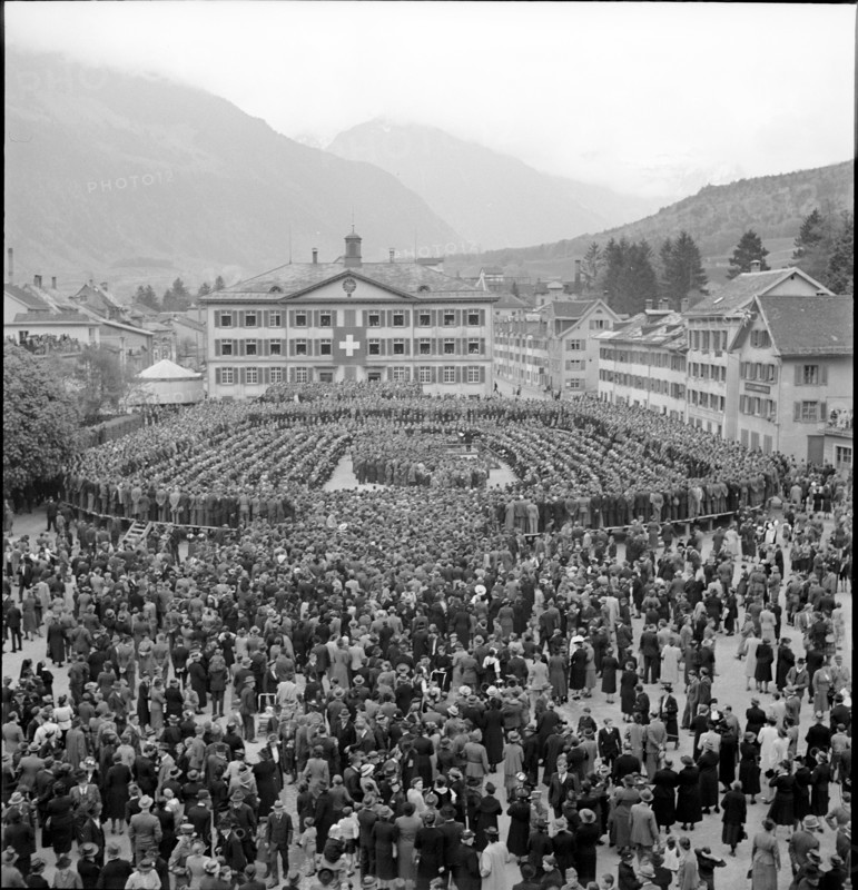 Voters meeting Glarus 1940.