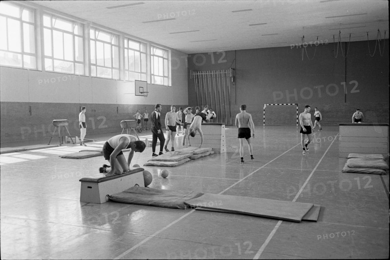 Gymnasium, barracks Thoune 1966.