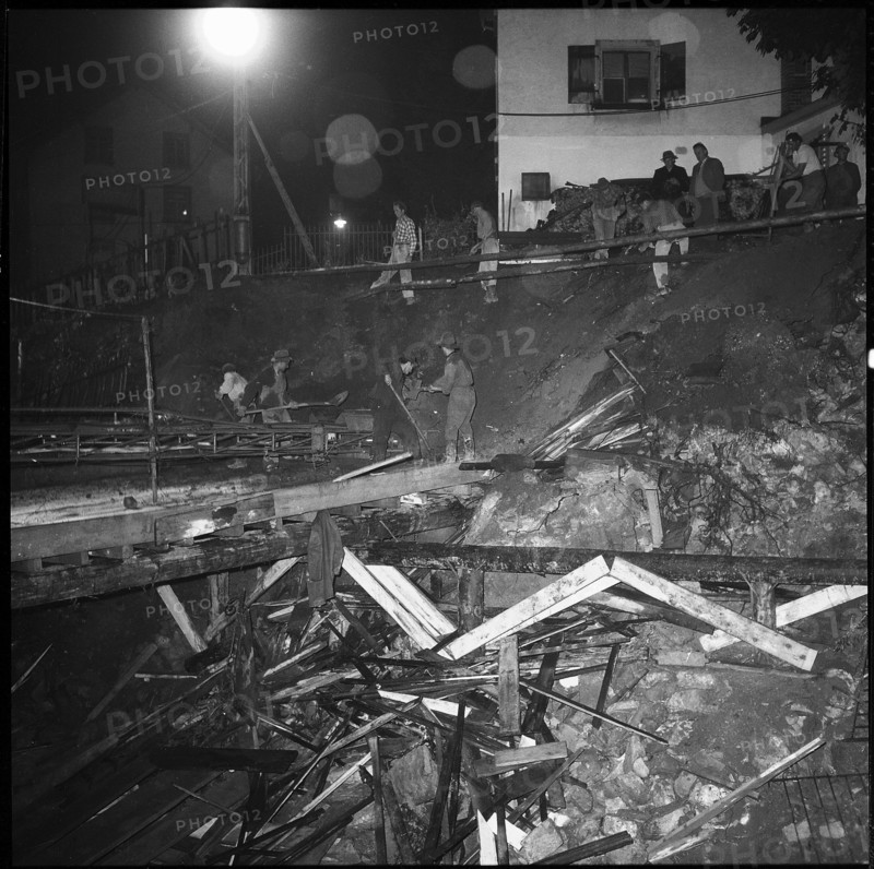 St Gallen; search for missed workers in excavation; 1957.