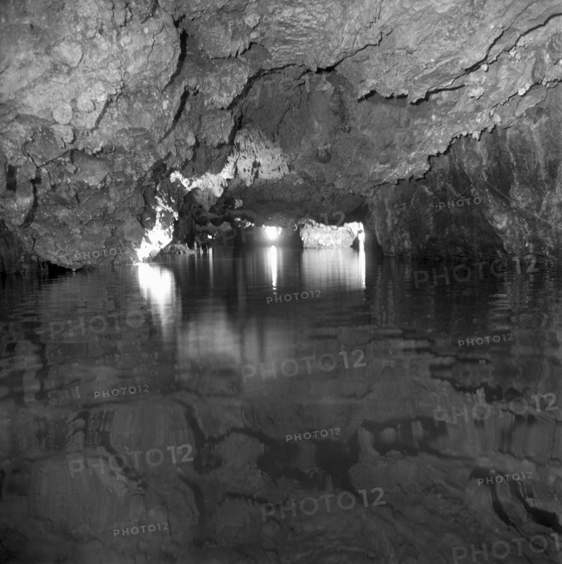The subterranean lakes of Saint Leonard were discovered in 1943, made accessible 1949 and have developped to an important spot for tourists all over the world since then.