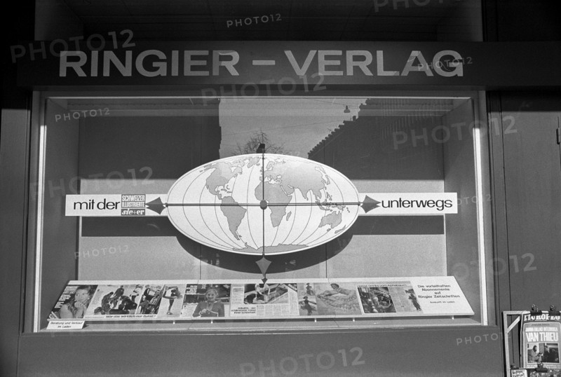 Shop window Ringier publisher: en-route with Schweizer Illustriete/sie+er, 1973.