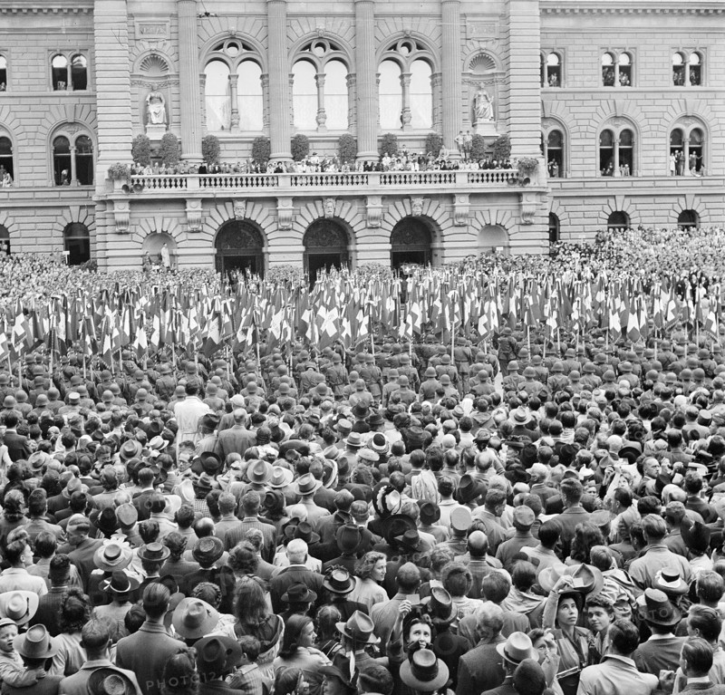 Celebration of the end of war at Bundesplatz Berne 19. 8. 1945.