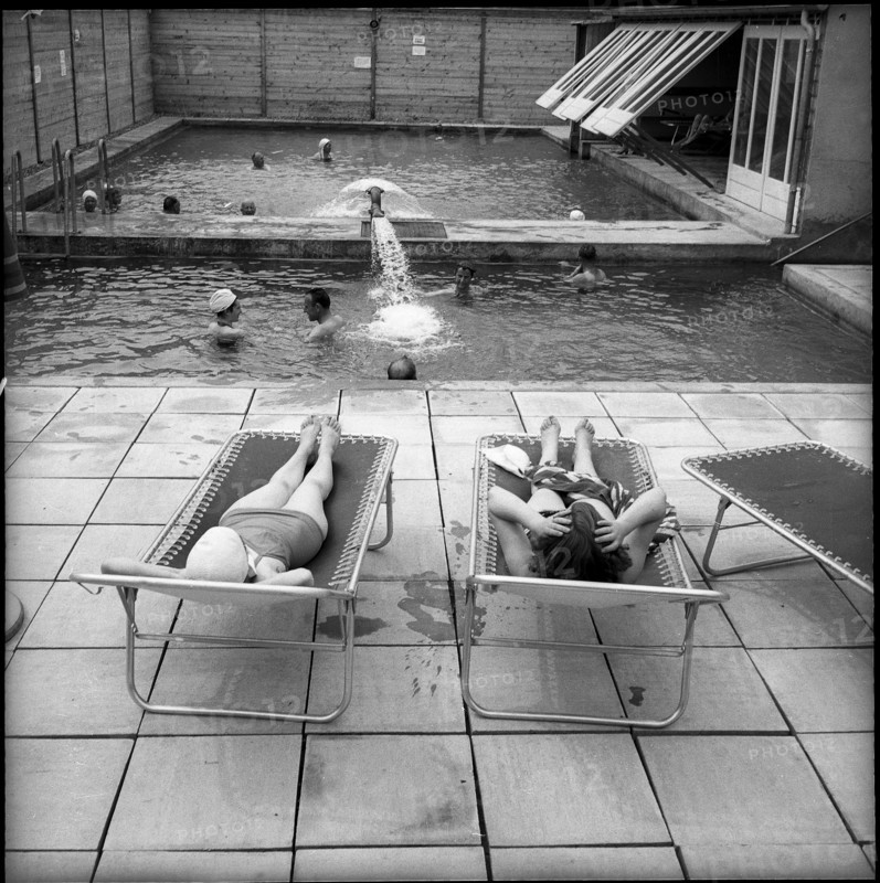 People in the Zurzach thermal bath; 1956.
