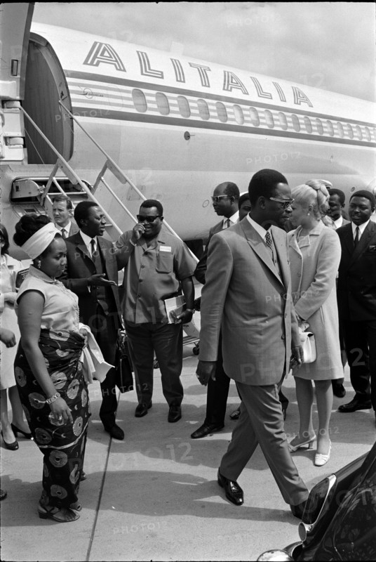General Mobutu: arrival at the Geneva airport, 1968.