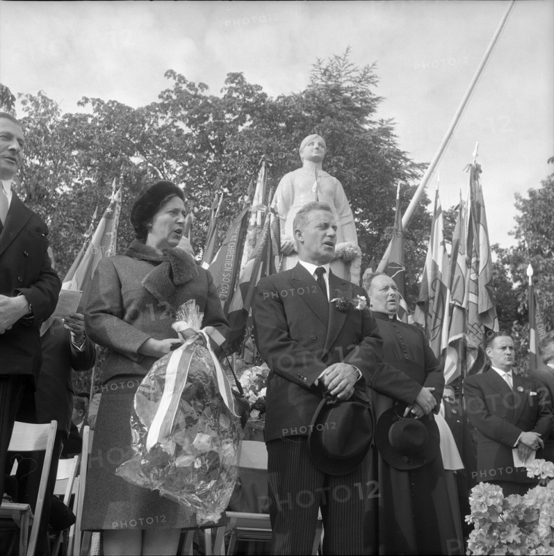 Roger Bonvin, newly elected federal councillor visiting Sion; 1962.