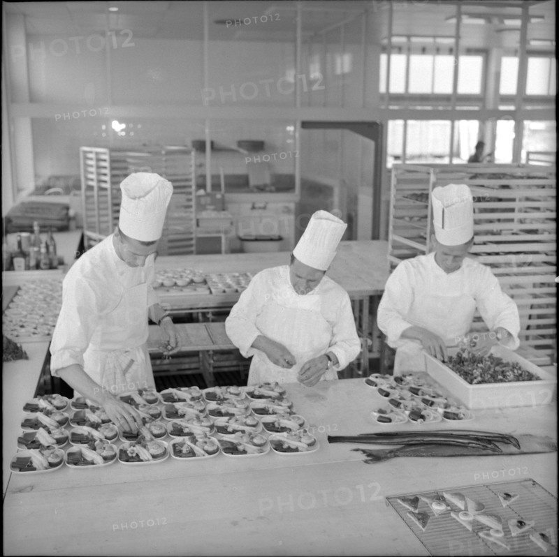 Production of meals, catering at airport Zurich-Kloten 1961.