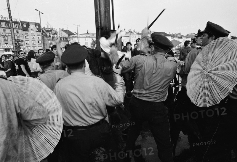 Youth unrest; Globus riots 1968.