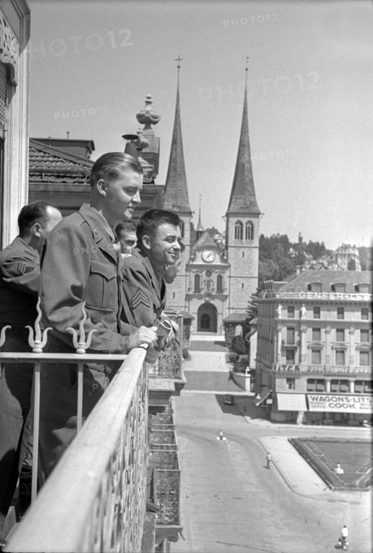 After WW 2: American soldiers in Lucerne, 1945.