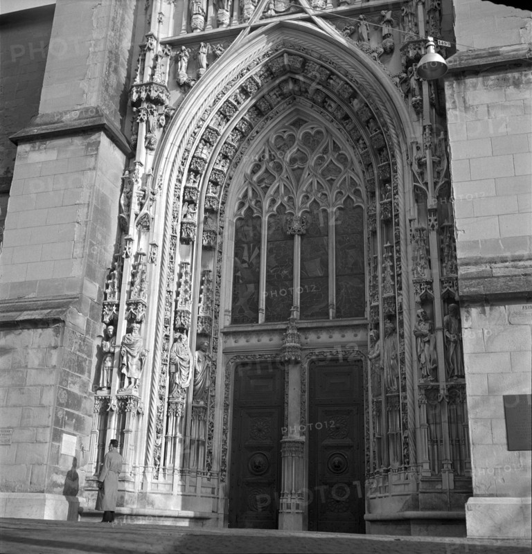 Lausanne cathedral, west portal 1949.
