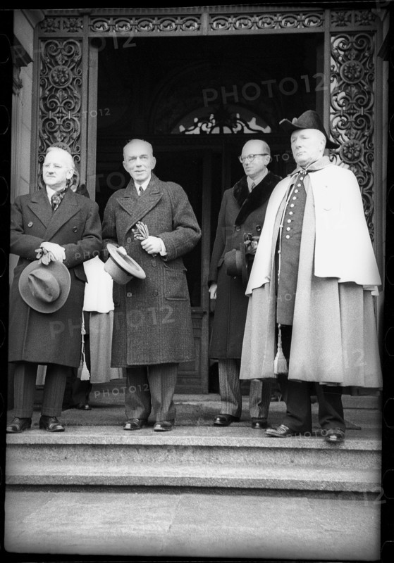 WW 2: Lauchlin Currie, minister Huddle, Dr. Zuber, Berne 1945.
