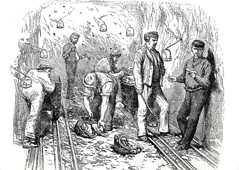 Tunnel construction.
