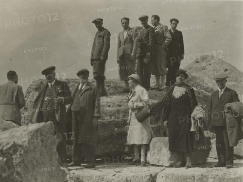 Touring Club Italiano Members during the excursion to Sicily.