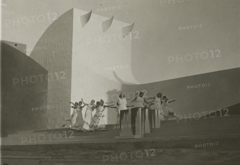 Performance of Antigone at the Greek Theatre of Syracuse. 
	
		1924