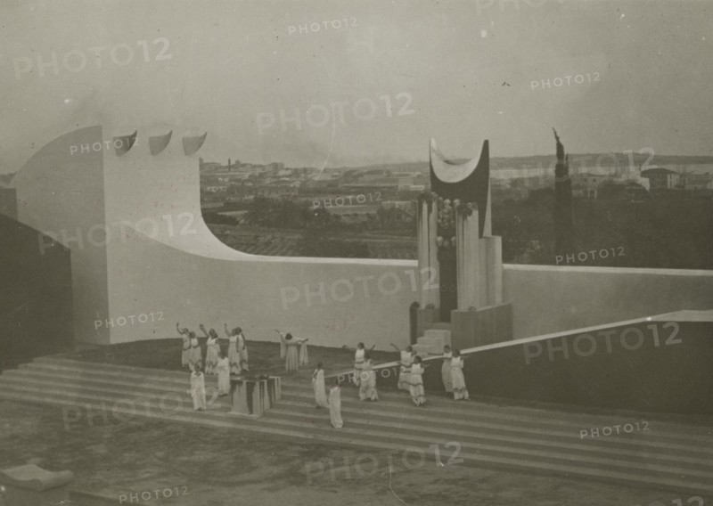 Performance of Antigone at the Greek Theatre of Syracuse. 
	
		1924
