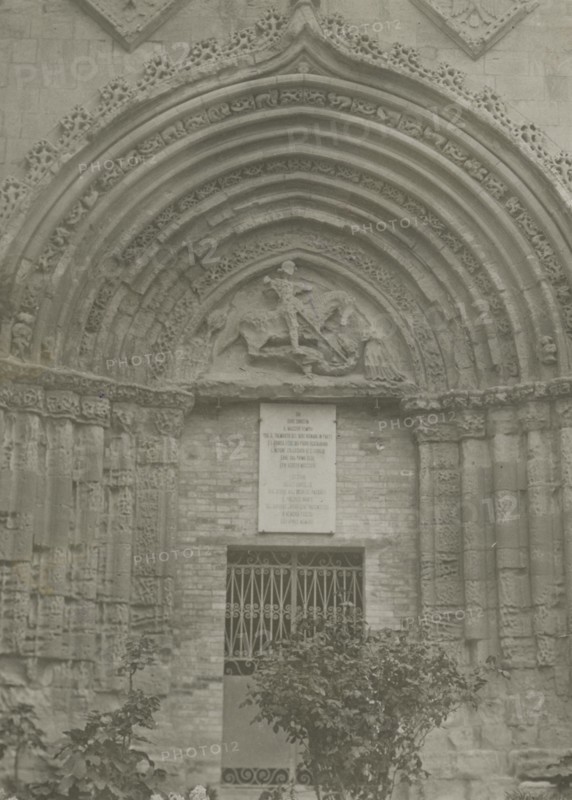 Portal of the Church of San Giorgio Vecchio in Ragusa. 
	
		1924
