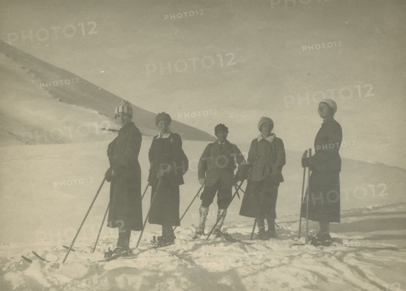 Excursion to the Sasso Rotondo Pass in 1921. 
	
		1921
