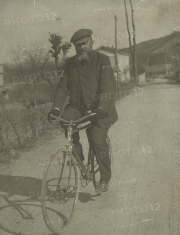 Federico Johnson on a bicycle. 1900-1910