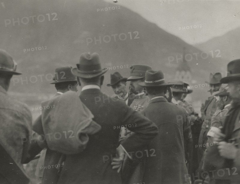 Touring Club  Members  during the 1920 excursion to Venezia Giulia. 1920