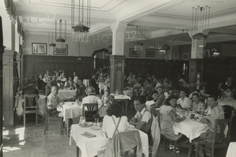 Dining room of the Albergo Posta in Trafoi. 1947