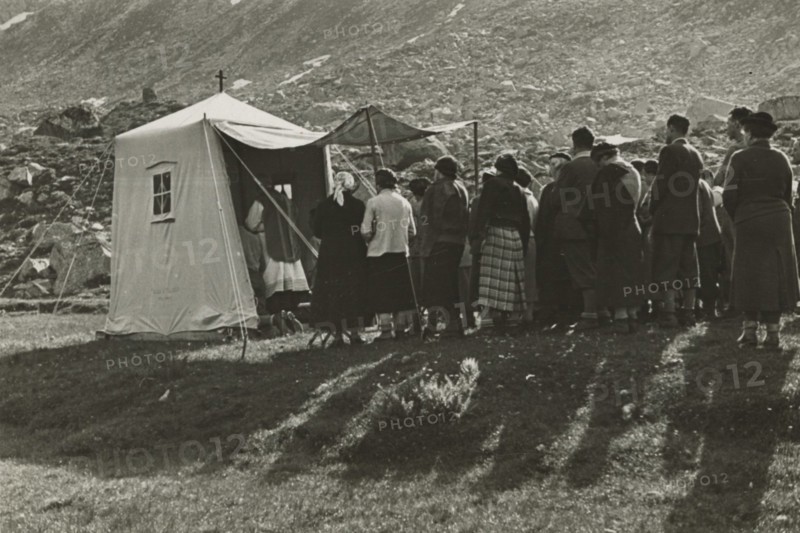 XV Touring Club Italiano Campsite at Adamello: the celebration of the mass. 1936