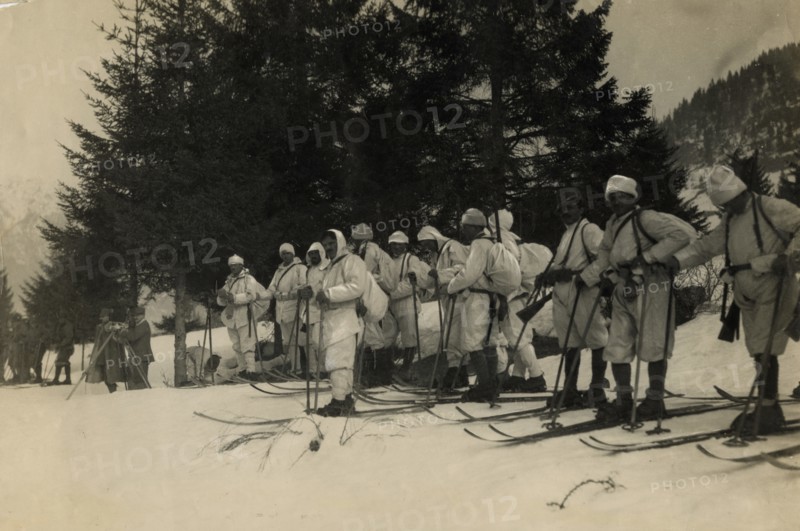 Alpine skiers. 1915-1918 before 1928