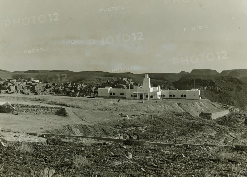 View of Nalut with colonial-era hotel and Berber castle.