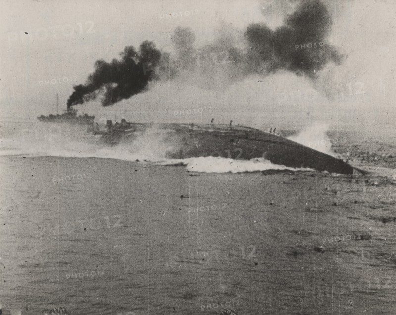 The sinking of the Austrian battleship S. Stefano off the island of Premuda.
