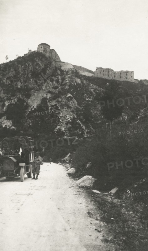 The ruins of Fort Hensel in Malborghetto.
