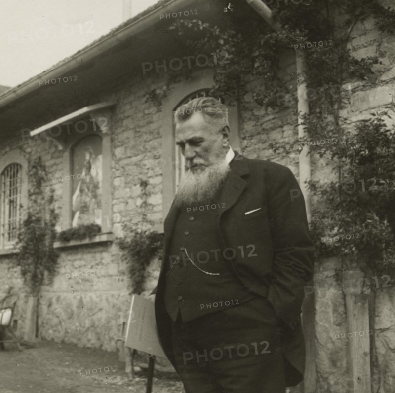 Federico Johnson visits an area of the Touring Club Italiano Italian Club. 
	
		19020-1930