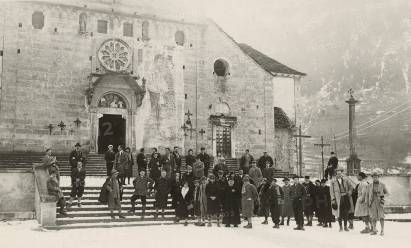 Members of the Touring Club Italiano  visit the church of San Gaudenzio in Baceno. 
	
		1931