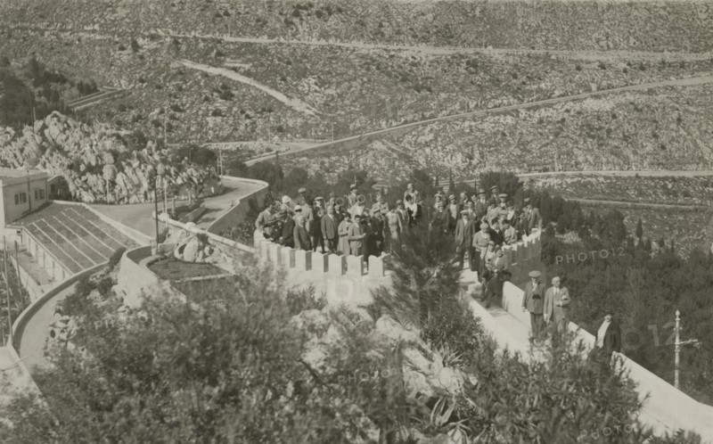 Stop at a lookout point. 1924