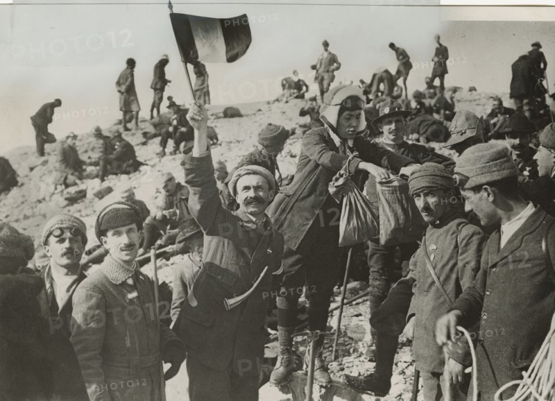 Touring Club Italiano excursion to the Zocca Pass. 1911