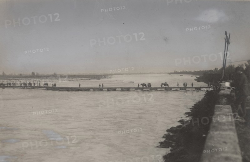 The footbridge over the Piave River at Villa Berti in Nervesa.