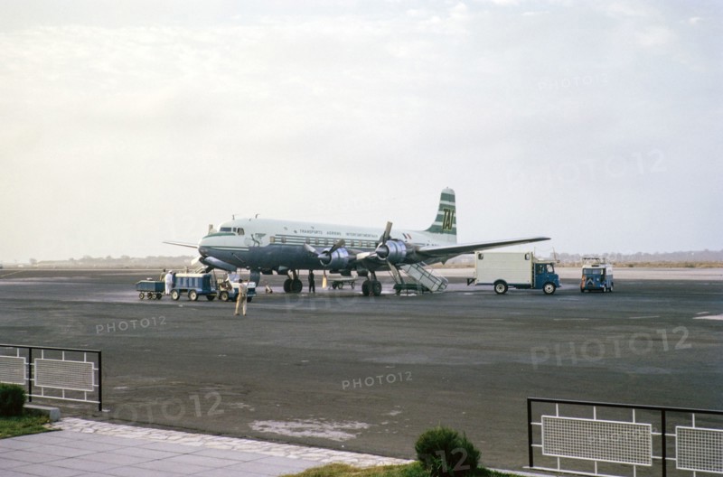 Douglas DC-6 aeroplane TAI Airlines, Transports Aériens Intercontinentaux, Freetown, Sierra Leone, west Africa 1963.