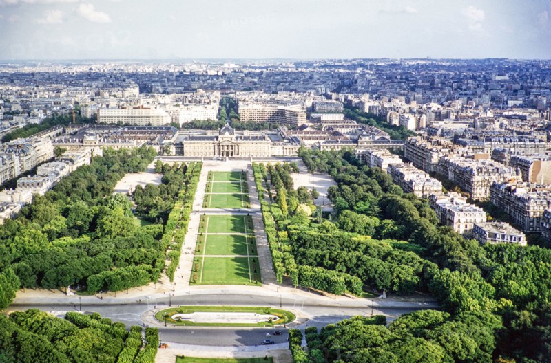 Parc du Champ de Mars park, central Paris, France, 1956.