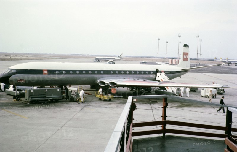 BEA British European Airways plane G-APMC, De Havilland D.H. 106 Comet 4B aircraft, 1964.