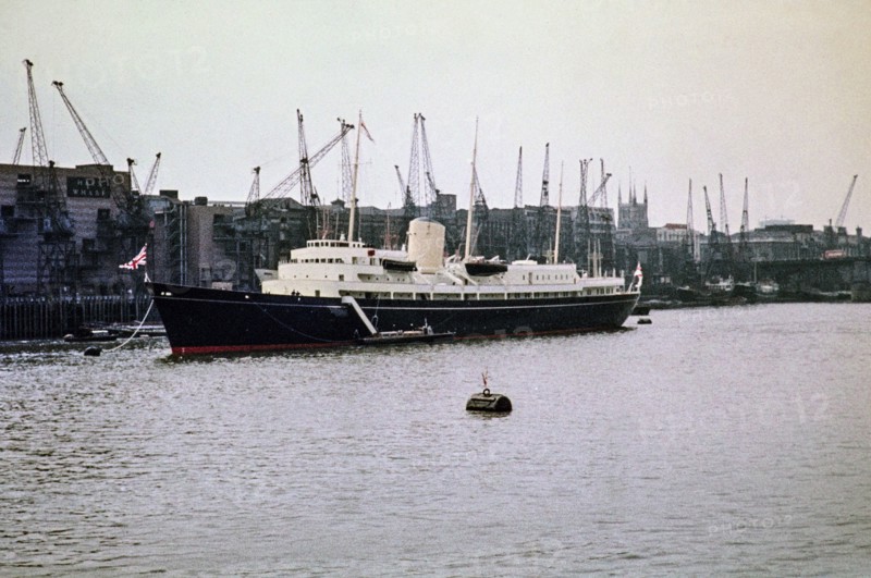 HMY Britannia, Royal Yacht Britannia, Hays Wharf, River Thames, London, England, UK 1960.