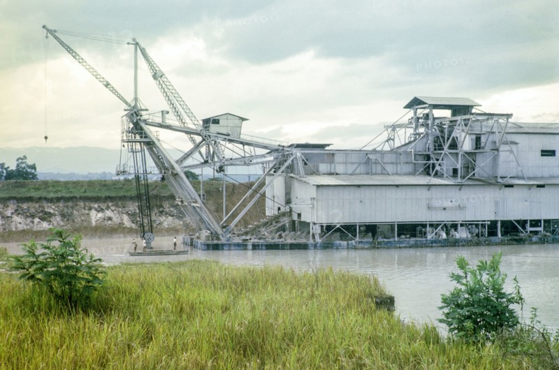 Tanjung Tualang Dredge No.5 (TT5) tin mining dredger built in England in 1938 by F.W.Payne & Son, Batu Gajah, Perak, Malaya, Malaysia, south east Asia 1965.
