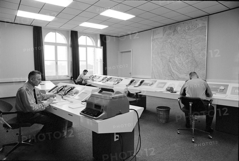 Headquarter, police emergency call 17 for the canton Zurich, 1968