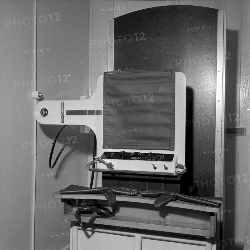 Badischer Bahnhof Basel: Medical service on the border 1957