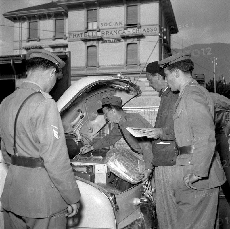 Ponte Chiasso border crossing 1951