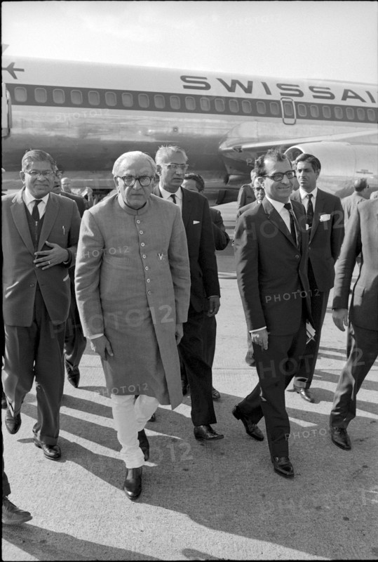Arrival of M. C. Chagla, Indian foreign minister, in Geneva, 1967