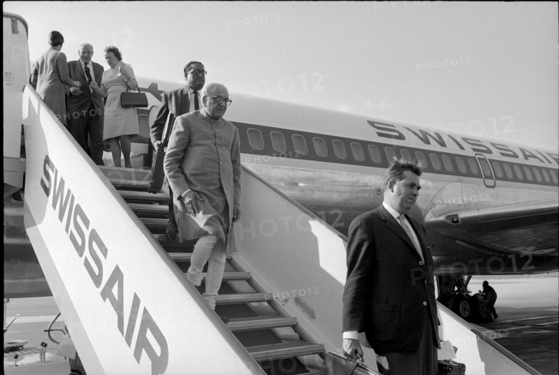 Arrival of M. C. Chagla, Indian foreign minister, in Geneva, 1967