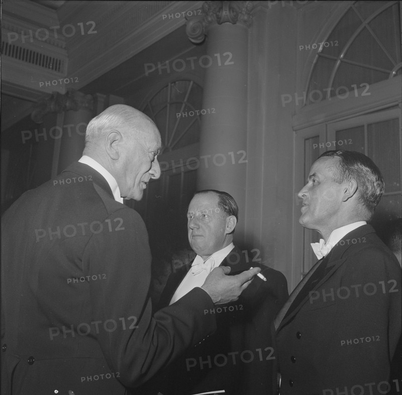 Diplomats dinner Berne 1952: Stucki, Holzapfel, Petitpierre