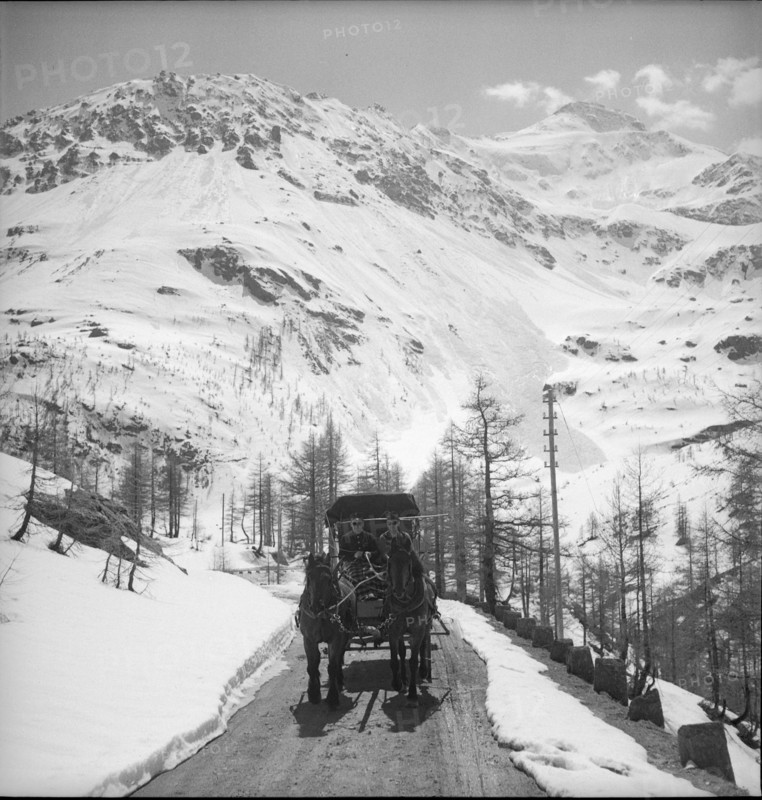 Stagecoach on the Simplon road 1948
