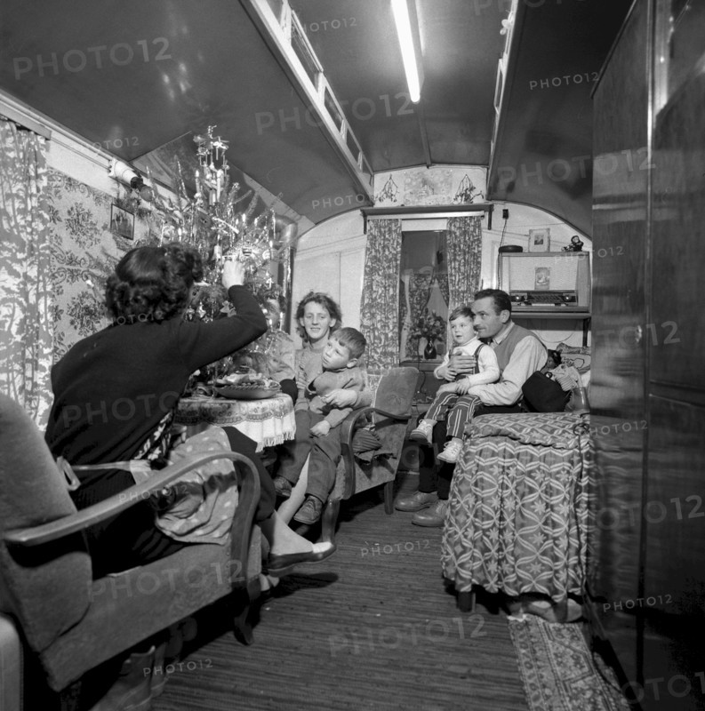Christmas eve 1958: Christmas party in a caravan