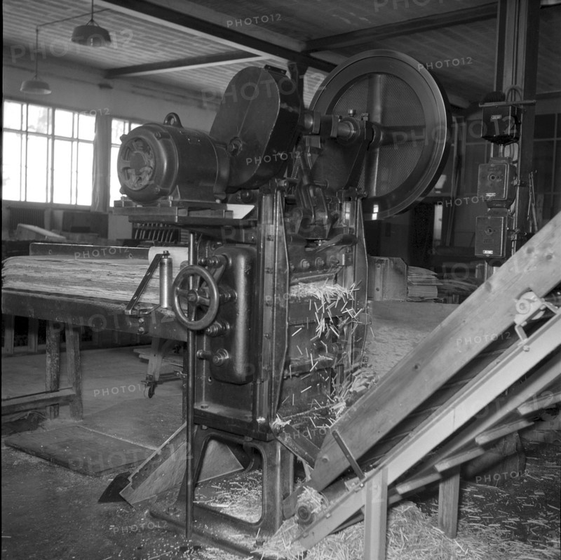 Match production at Terza match factory, Unterterzen, 1952